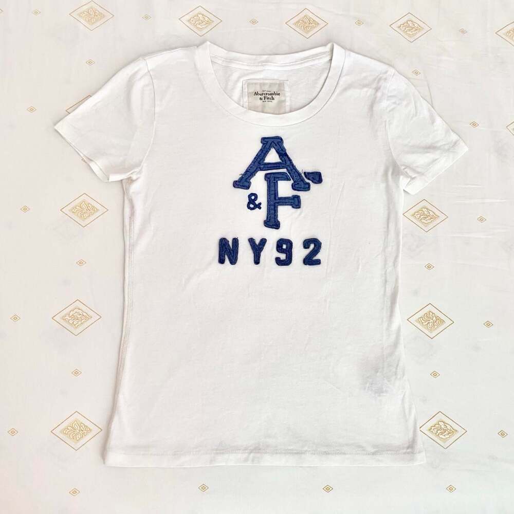 2000s abercrombie & fitch white baby tee - Picture 2 of 6